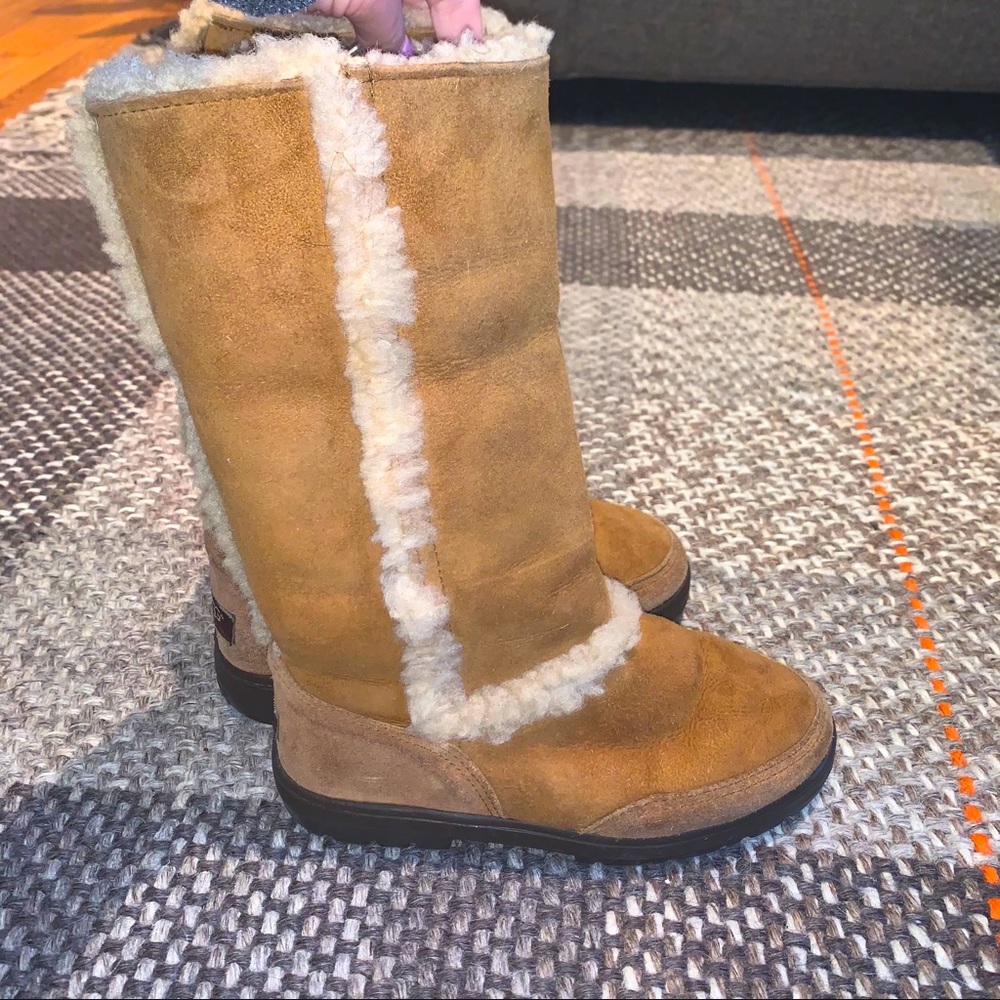 Sundance tall chestnut uggs size 6
